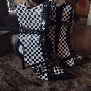 Checkered heel boots